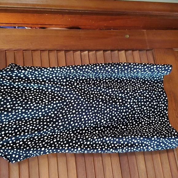 Dress - Picture 2 of 5